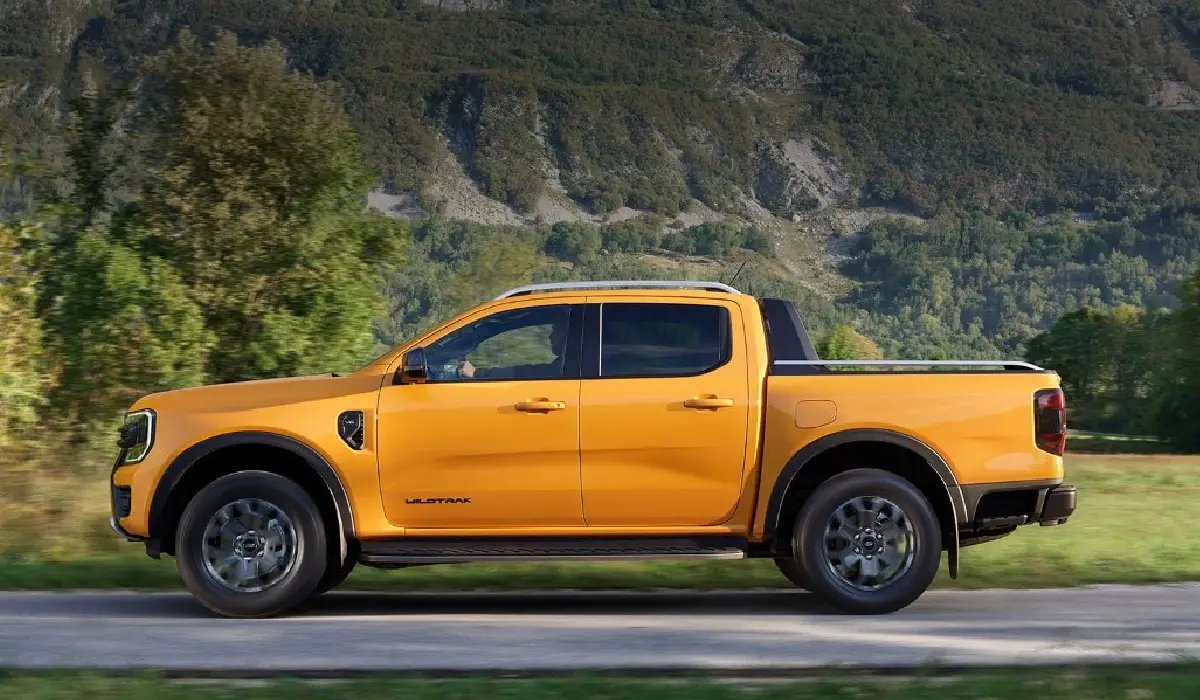 Ford - Ranger Lariat - Pick-up Truck for Rent - Preowned Pick-up Truck - Exclusive Concierge Club.webp